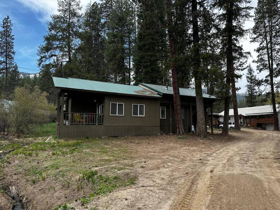 Lucky Cabin Villa Crouch Exterior photo